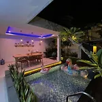 Sampai Villa Titik Temu