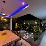 Sampai Villa Titik Temu